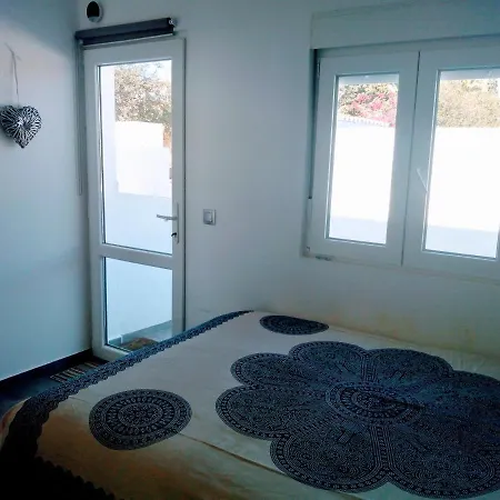 Torreguadiaro - 2 Mins Walk From The Bars And Restaurants Villa